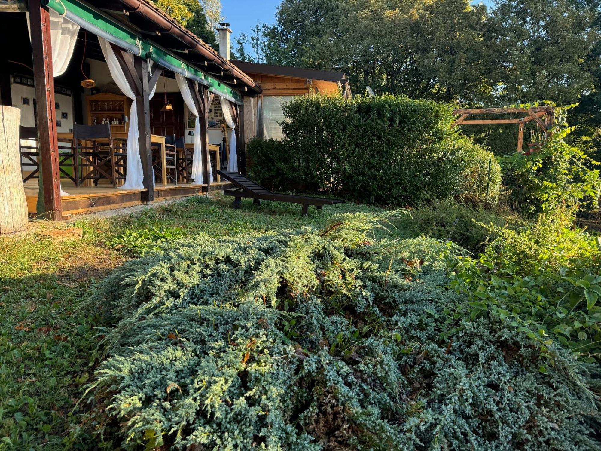 Guest House Lagotto'S Peak Radatovici Экстерьер фото